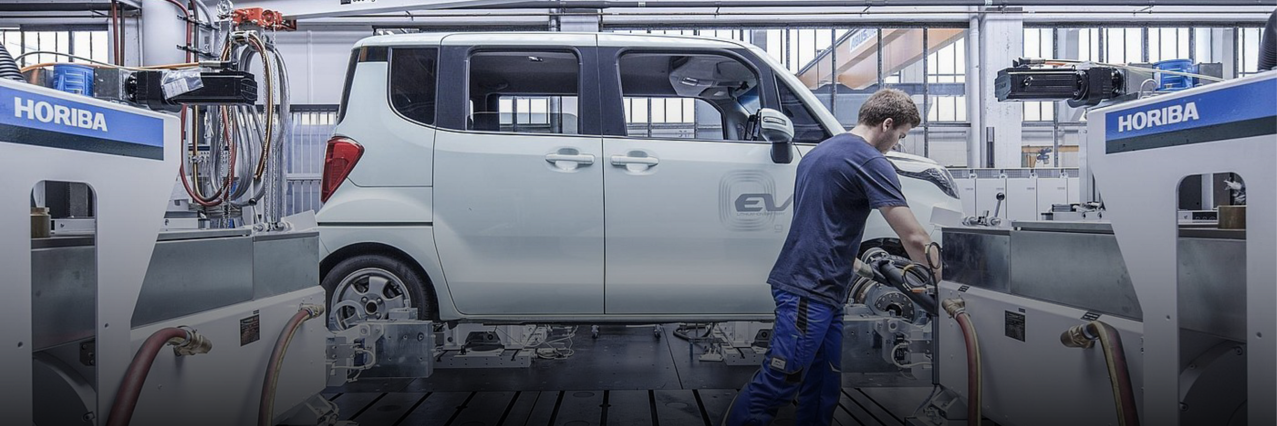 HORIBA Service | Resident Engineers & On-Site Support | Our on-site support model provides expert technical personnel who work alongside your team